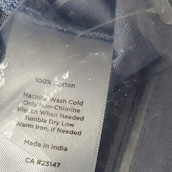 🚨296 Talbots blue and white long sleeve button down tunic - Picture 3 of 8